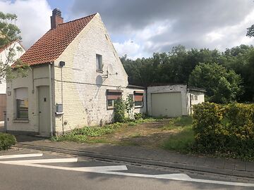 Renovatiepand/slooppand Doornhoekstr 17 Bekegem