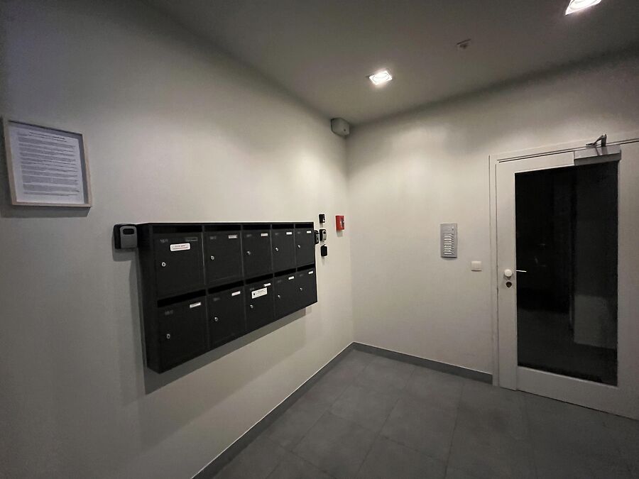 RUIM, LICHTRIJK APPARTEMENT