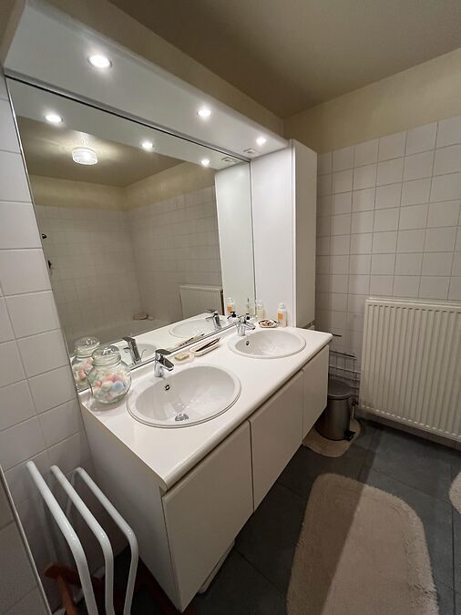 RUIM, LICHTRIJK APPARTEMENT