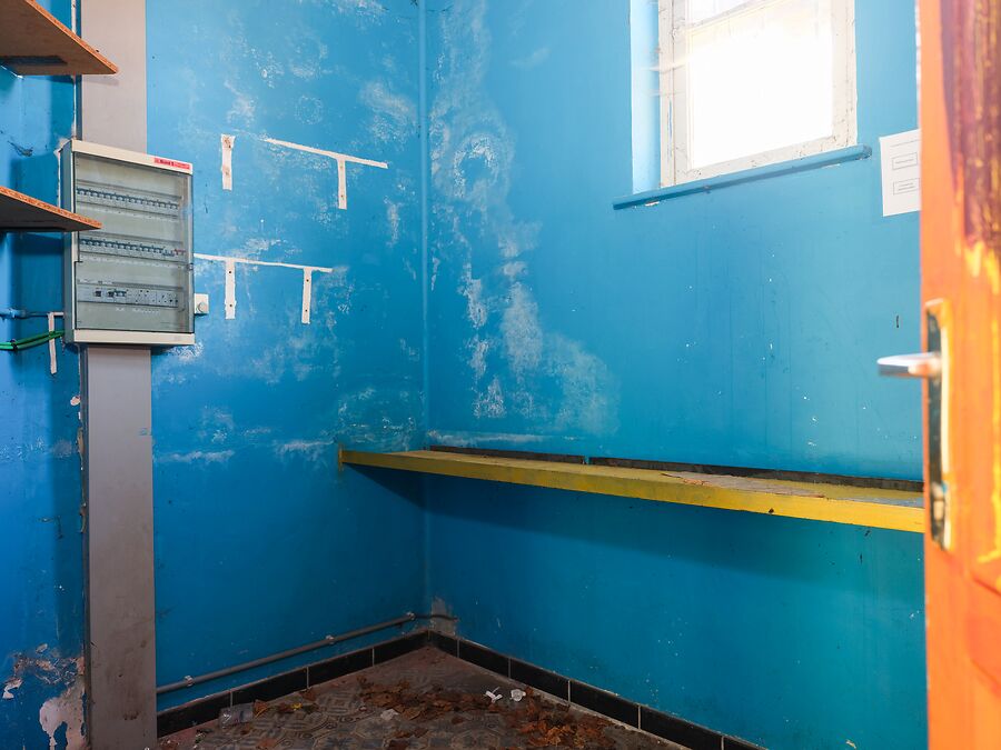 Te renoveren school in het groene Bellem