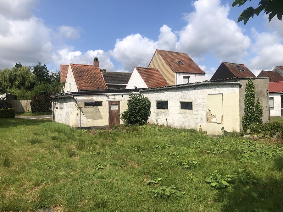 Renovatiepand/slooppand Doornhoekstr 17 Bekegem