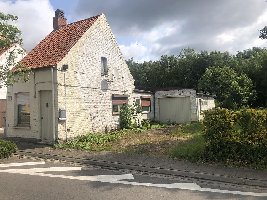 Renovatiepand/slooppand Doornhoekstr 17 Bekegem