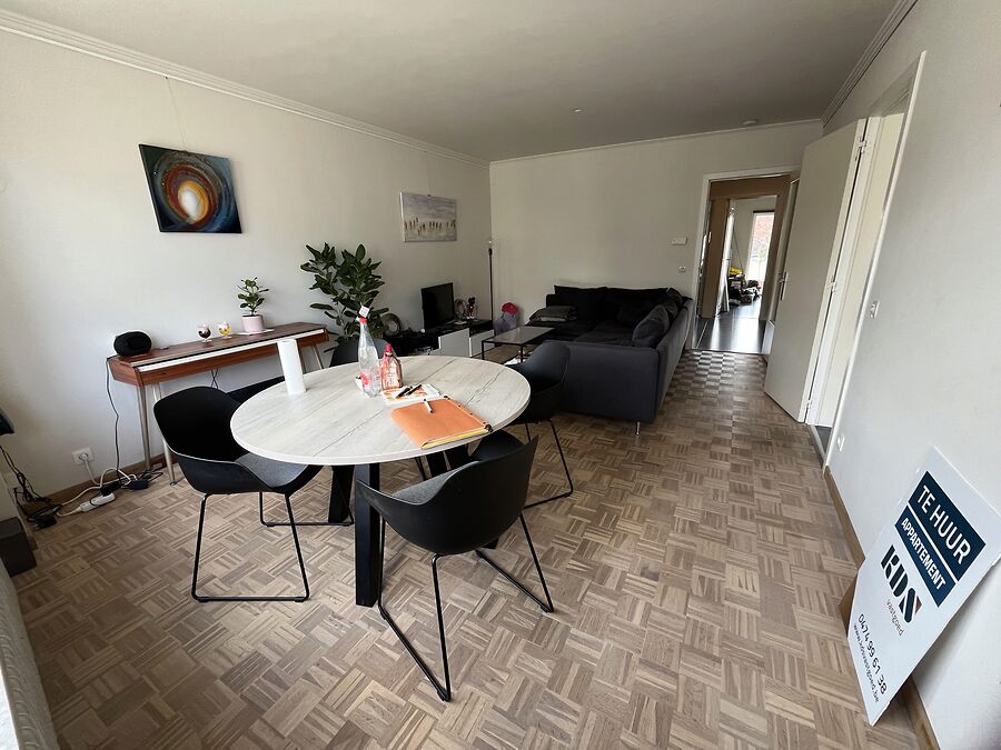 Instapklaar, vernieuwd appartement