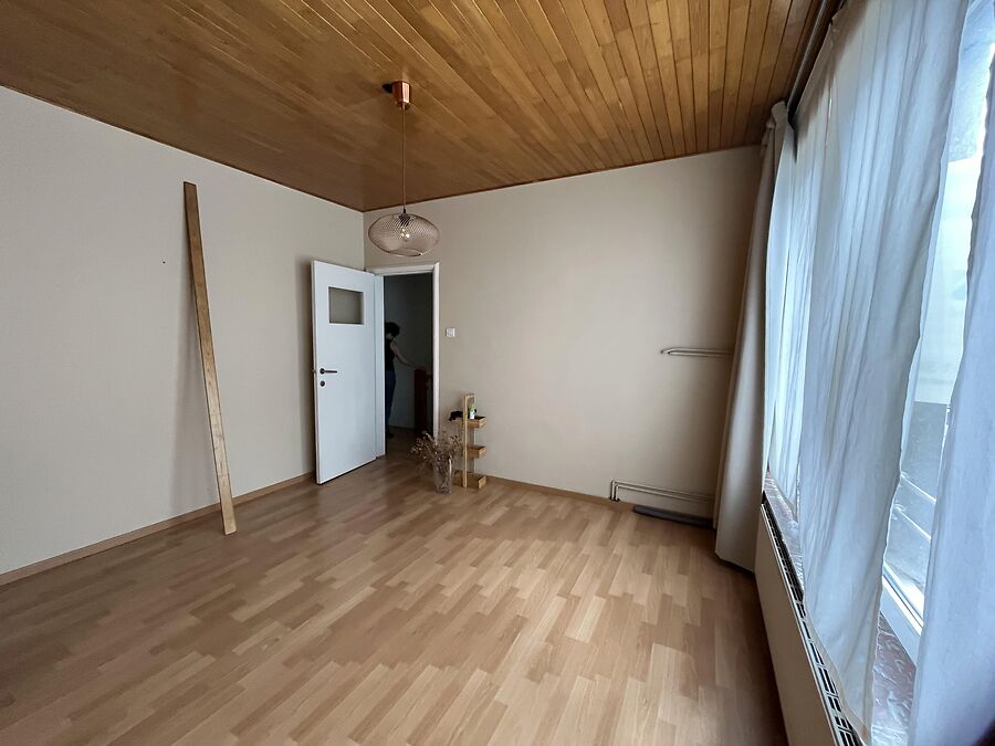Gezellige, lichtrijke woning met terras&tuin