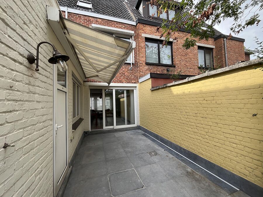 Gezellige, lichtrijke woning met terras&tuin