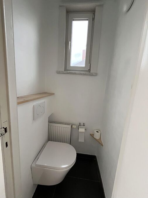 Gezellige, lichtrijke woning met terras&tuin
