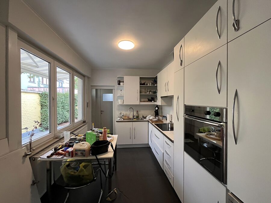Gezellige, lichtrijke woning met terras&tuin