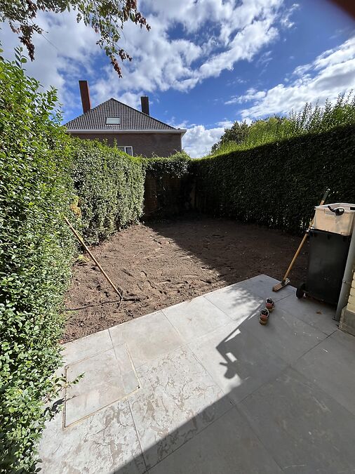 Gezellige, lichtrijke woning met terras&tuin