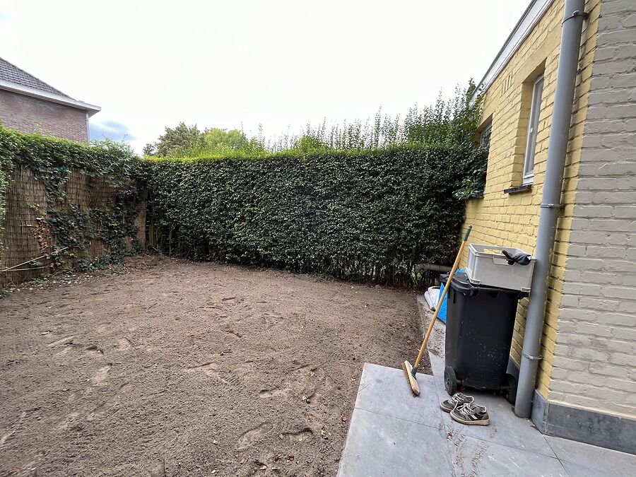 Gezellige, lichtrijke woning met terras&tuin