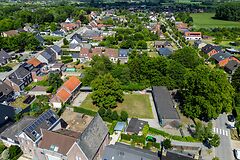 Te renoveren school in het groene Bellem