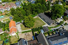 Te renoveren school in het groene Bellem