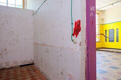 Te renoveren school in het groene Bellem