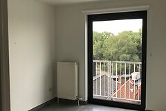 NIEUW GESCHILDERD APPARTEMENT