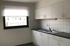 NIEUW GESCHILDERD APPARTEMENT