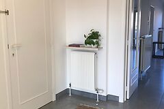 NIEUW GESCHILDERD APPARTEMENT