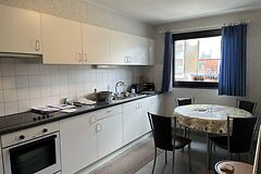 NIEUW GESCHILDERD APPARTEMENT