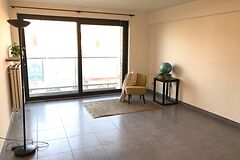 NIEUW GESCHILDERD APPARTEMENT