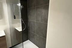 Zonovergoten nieuwbouw appartement + garage