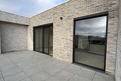 Zonovergoten nieuwbouw appartement + garage