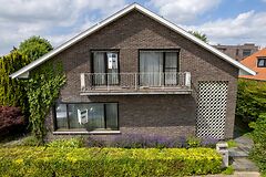 Priester Joris Eeckhoutlaan 12
